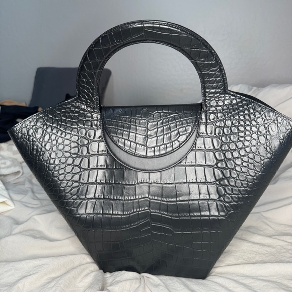 Bottega Veneta Skypper Croc Embossed Leather Tote - Picture 3 of 10